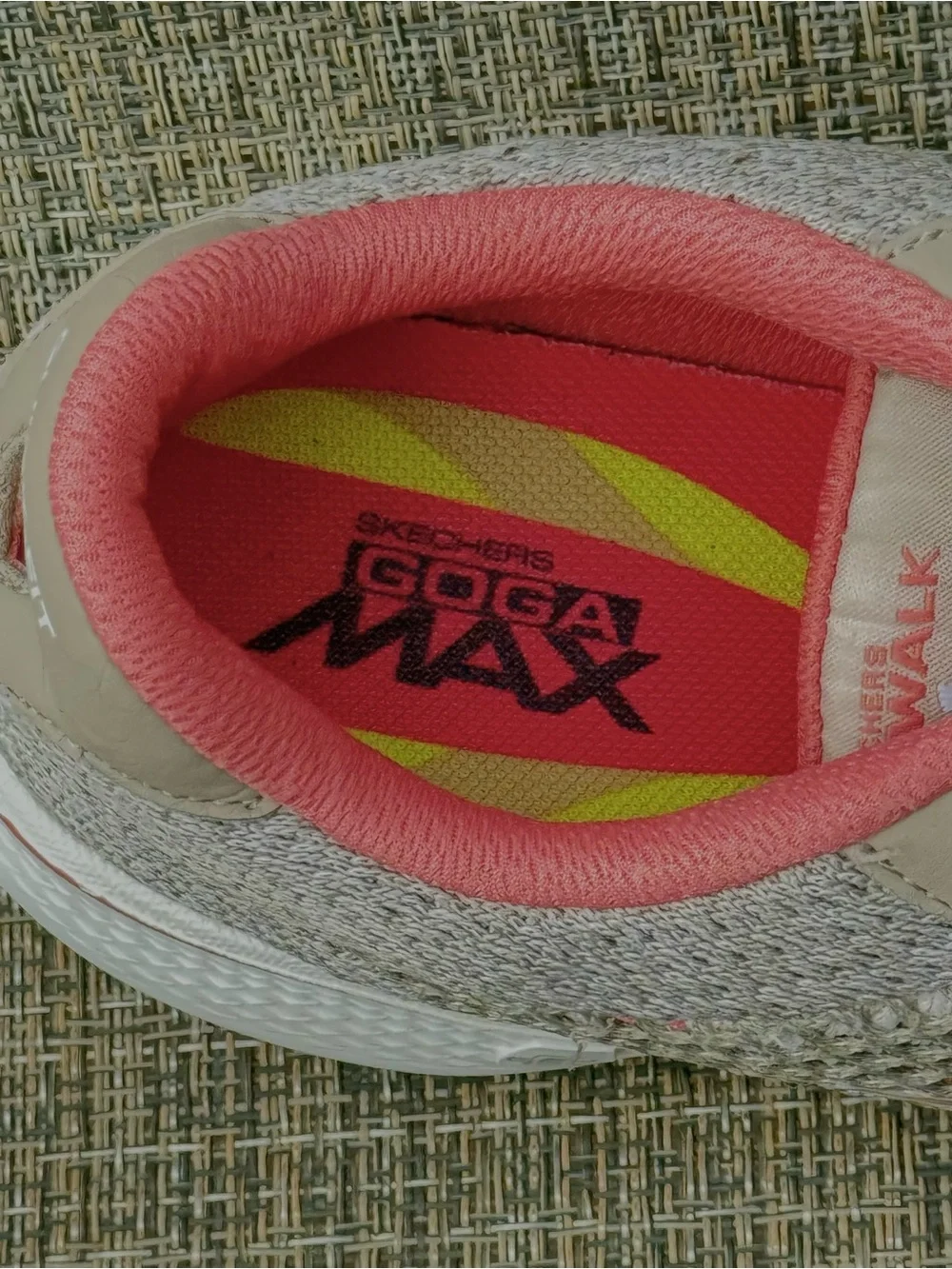 Skechers Mesh Sneakers Women's U.S. 7.5 Go Walk 4 Light Gray/Coral Goga Max